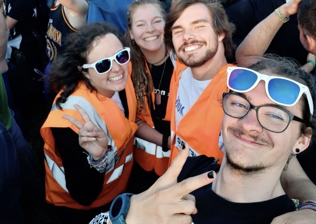 'Denk Dich Neu' beim Electric Love Festival