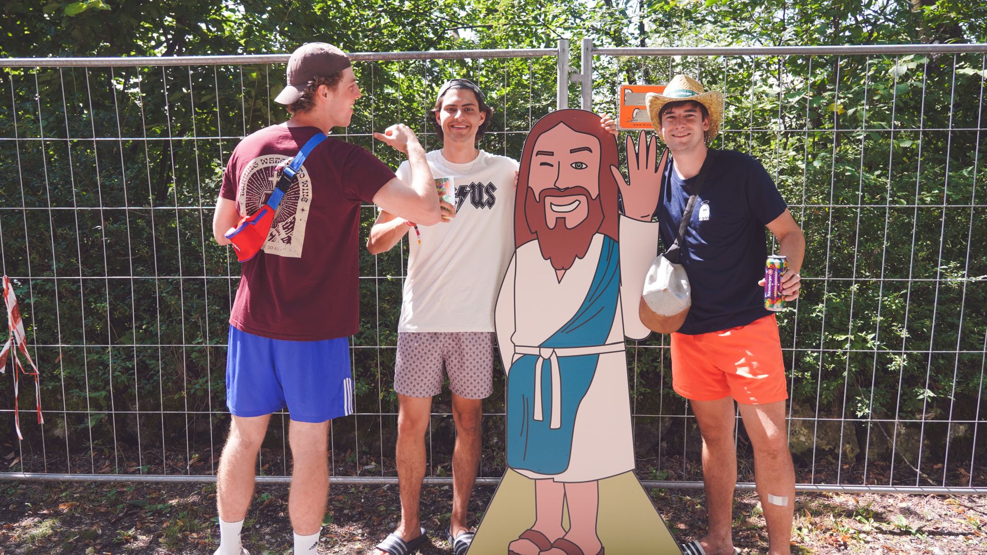 Die Junge Kirche war mit der PopUpChurch beim Szeneopenair in Lustenau mittendrin dabei.