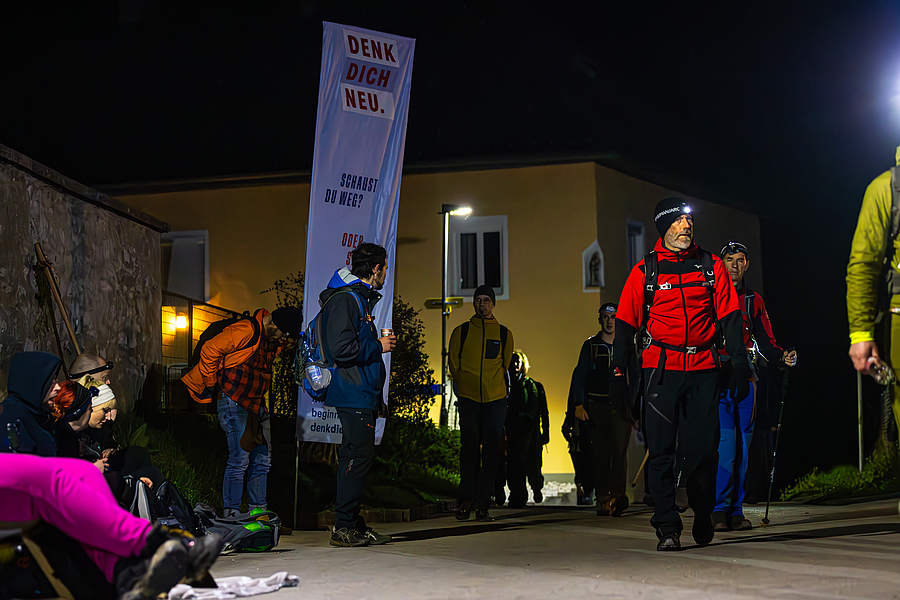 Gespräche und Stärkung am 4-Bergelauf 2024