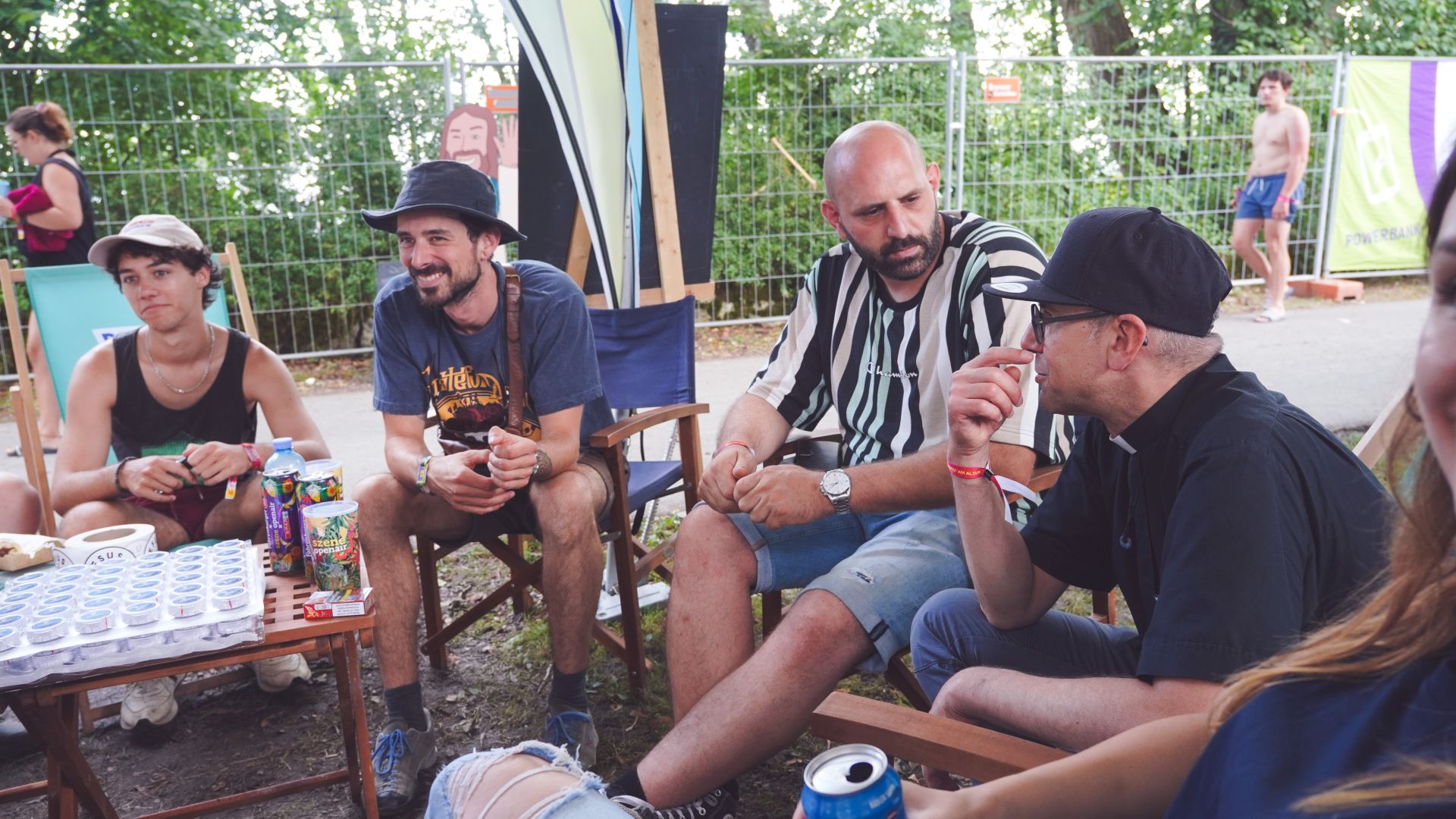 Die Junge Kirche war mit der PopUpChurch beim Szeneopenair in Lustenau mittendrin dabei.