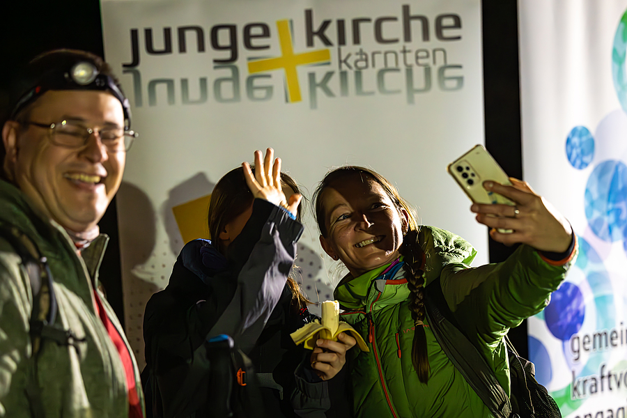 Gespräche und Stärkung am 4-Bergelauf 2024